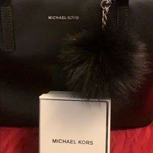 Michael Kors Pom black